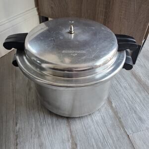 Mirro Matic Pressure Cooker Canner 8 QT